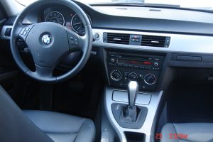 2007 BMW 323I V6 012